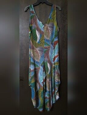 Everlily Tropical Leaf Print V-Neck Jumpsuit Wide Leg Asymmetrical Boho Size L